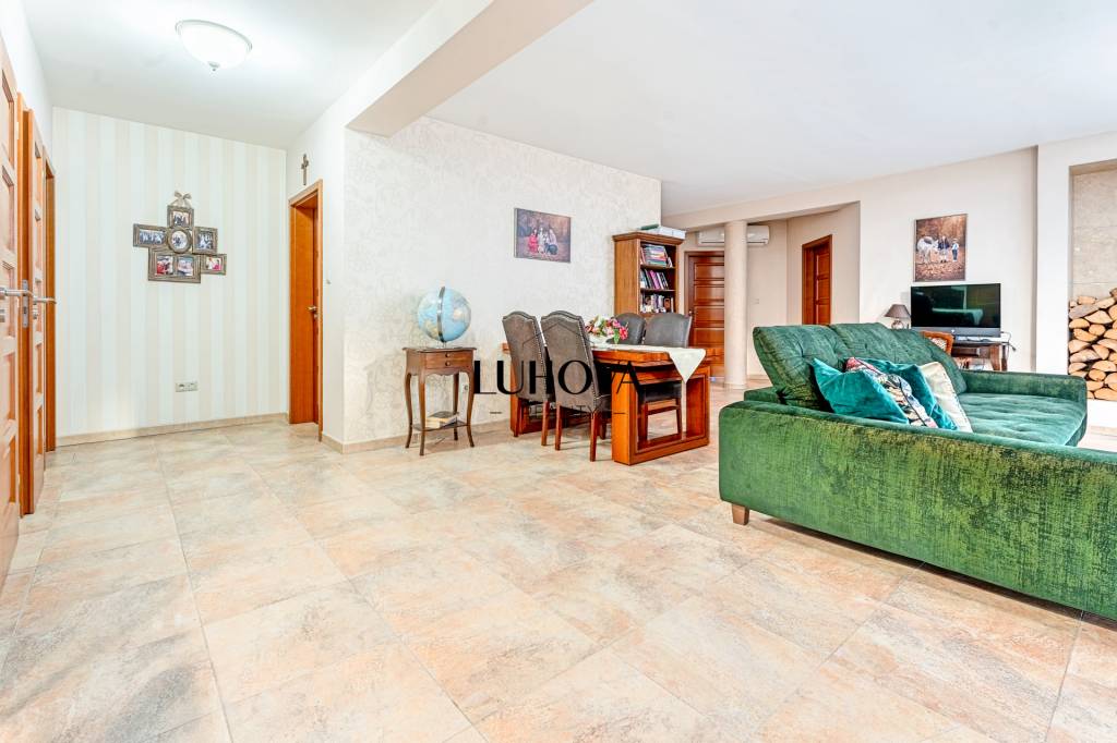 JEDINEČNÝ, NADŠTANDARDNÝ 4-izbový byt - 4