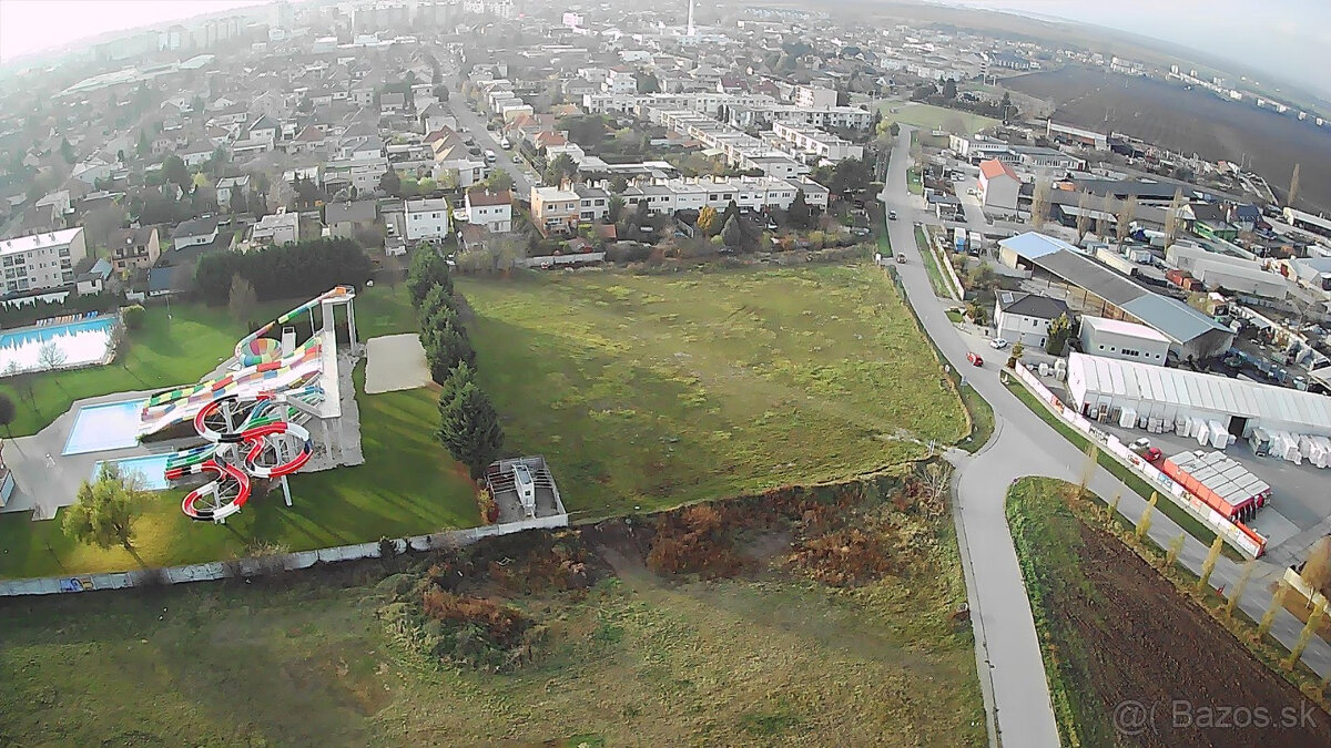 SENEC - NA PREDAJ pozemok pre šport a rekreáciu pre develop - 4