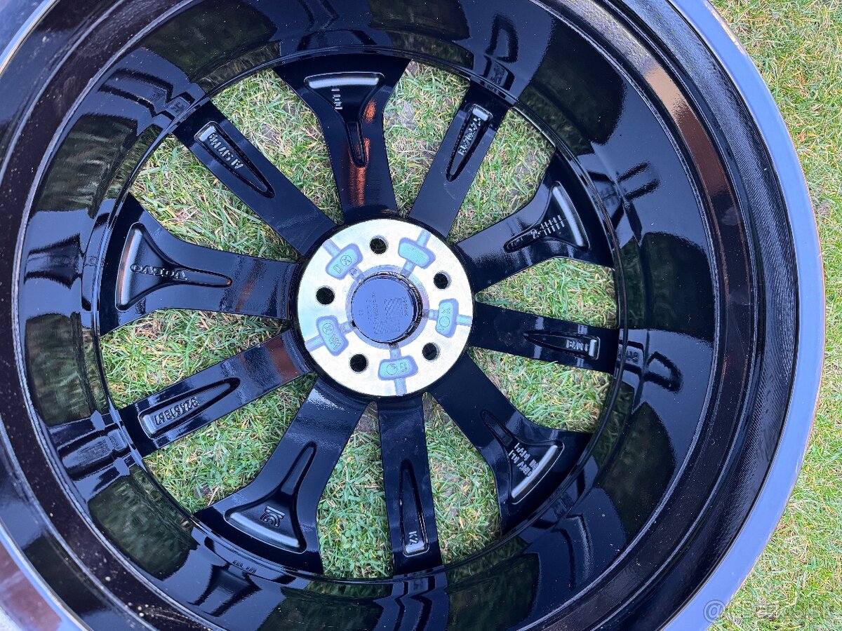 ORIG.VOLVO XC60 XC40 R20 Model 2025 NOVE DISKY - 4