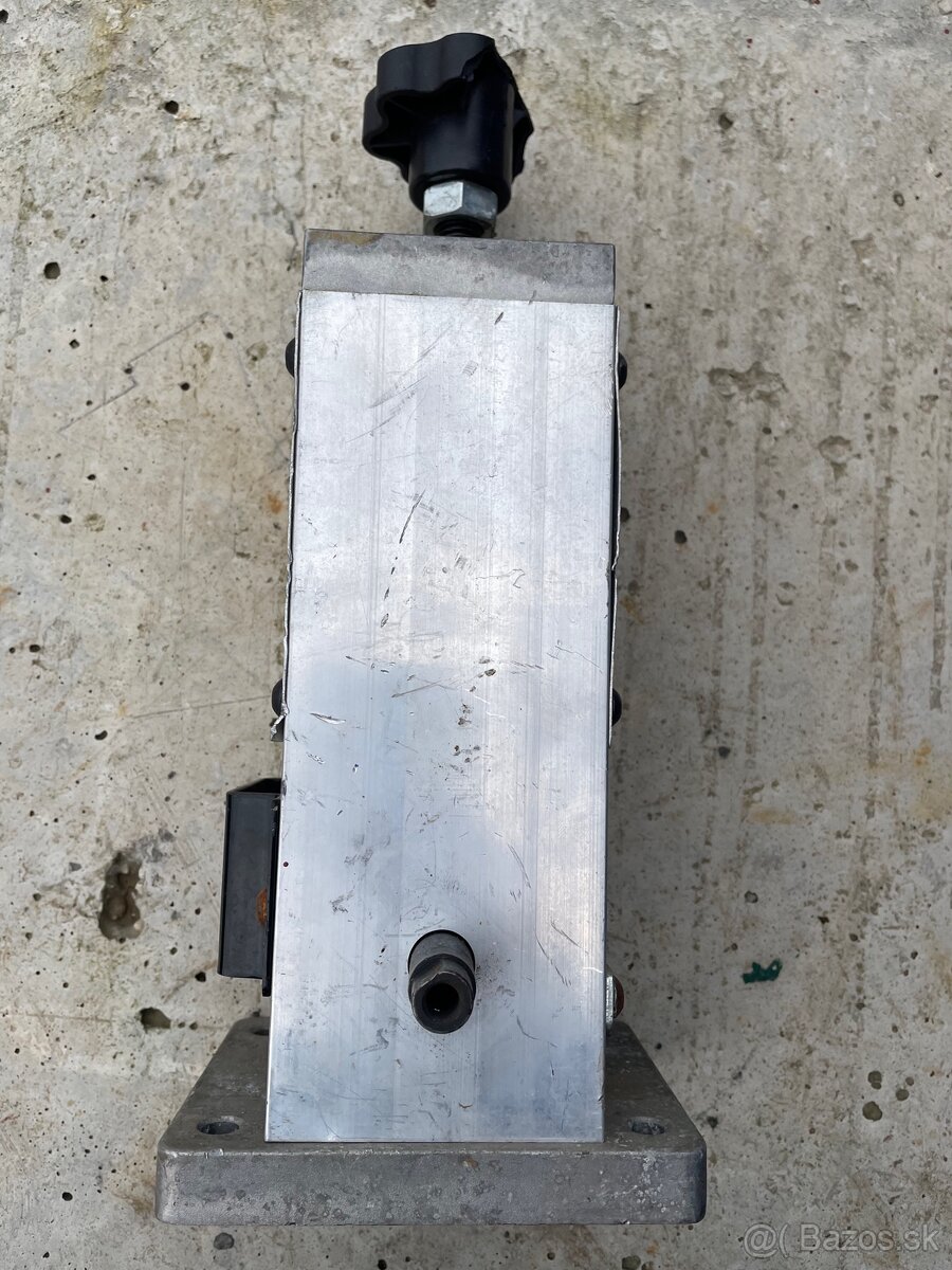 Predám nový oblankovávač na káble (lupačka káblov) - 4