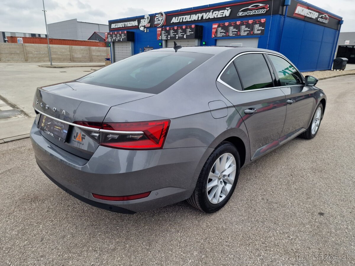 Škoda Superb 2.0 TDI SCR Style DSG - 4