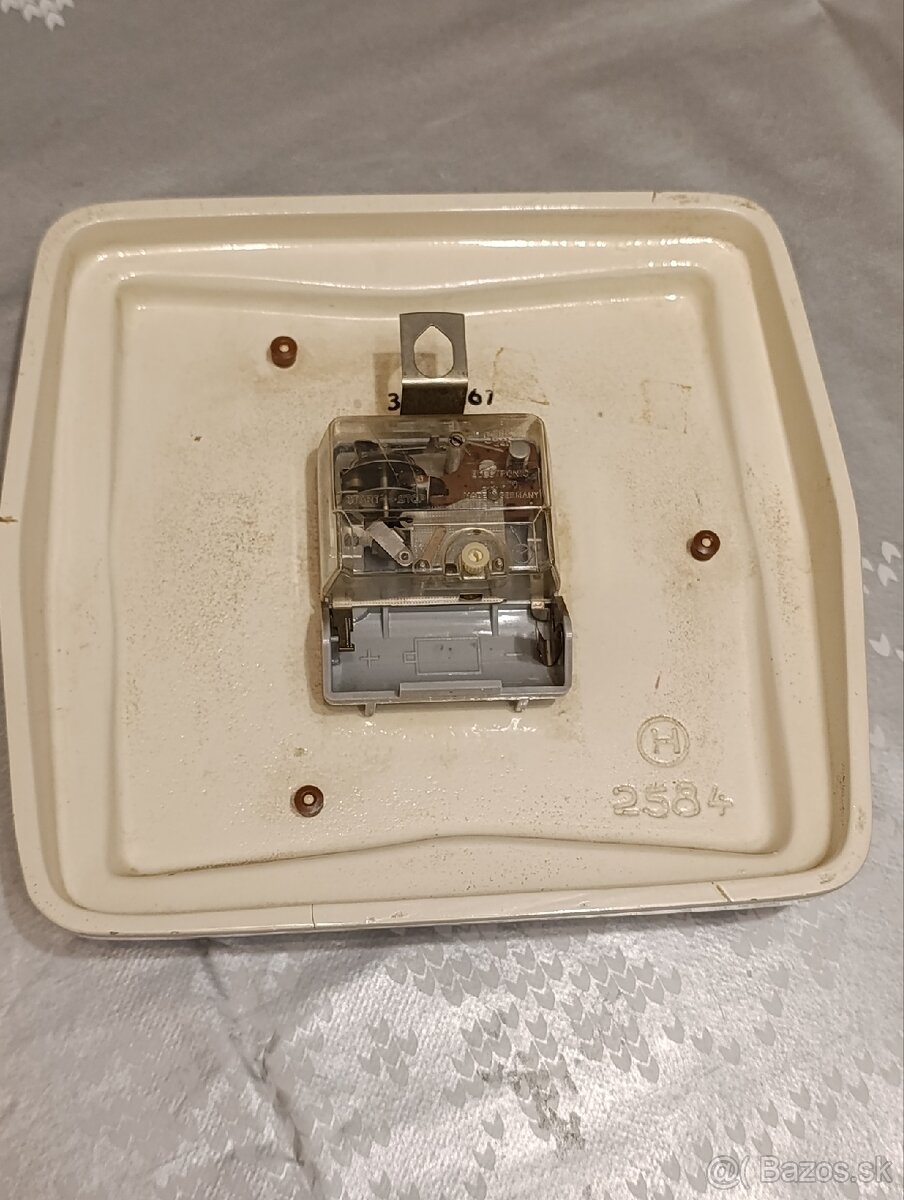 Nástenné hodiny Junghans - 4