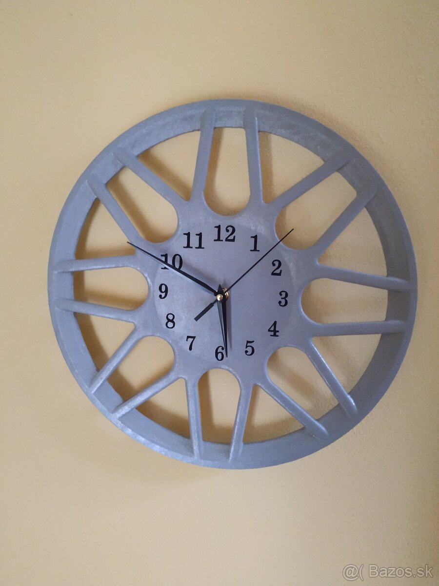 Nástenné hodiny, variant A - 4