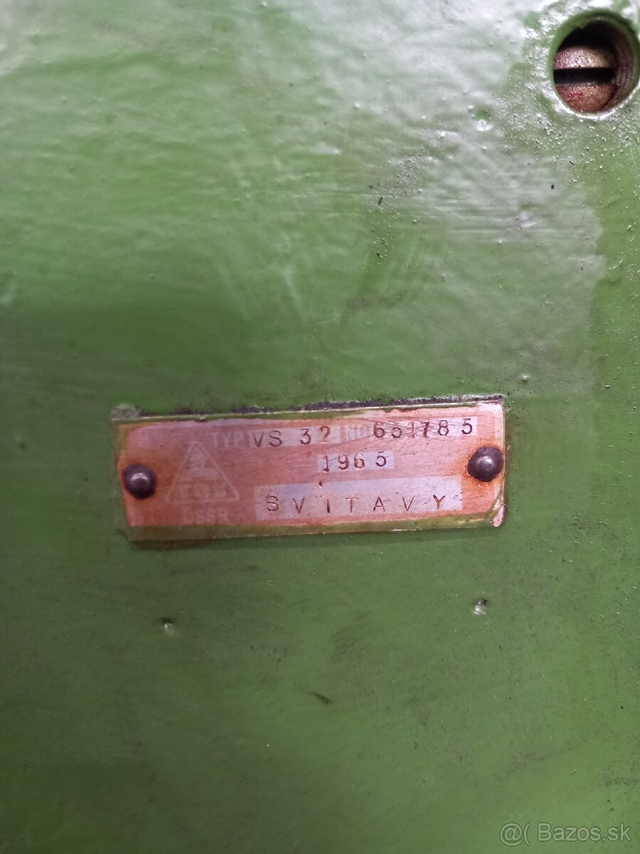 stojanová vrtačka vs 32 - 4