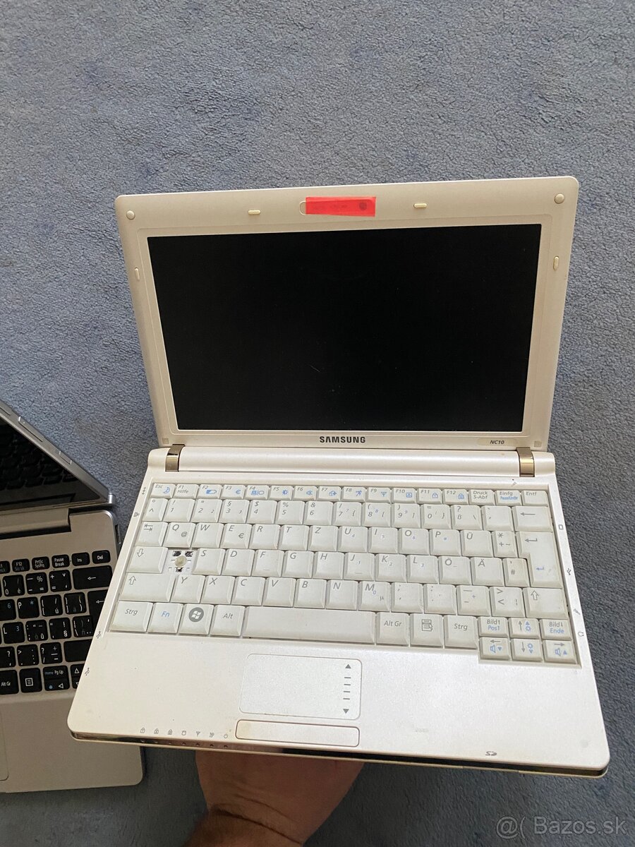 Staré notebooky a tablet – Samsung, Acer – na diely / opravu - 4