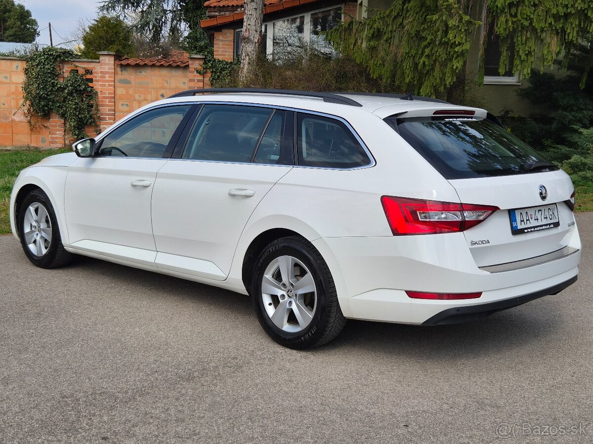 Škoda Superb Combi 1.6 TDI Ambition - 4