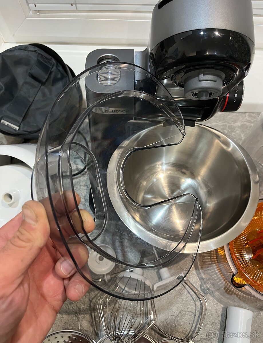 Bosch MUM Serie 2 MUMS2VM00 900W kuchynský robot - 4