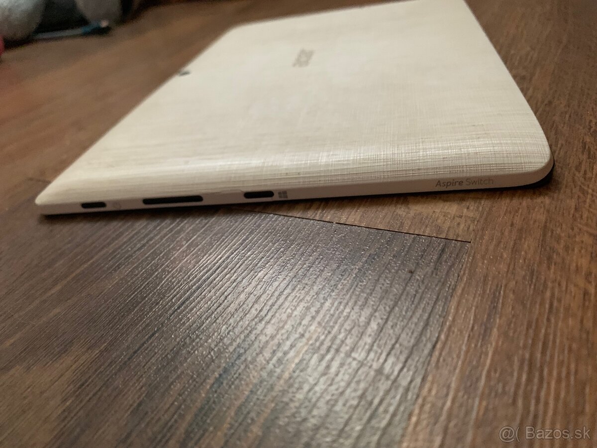 Acer SW3 – 10” dotykový tablet s Windowsom (bez klávesnice) - 4