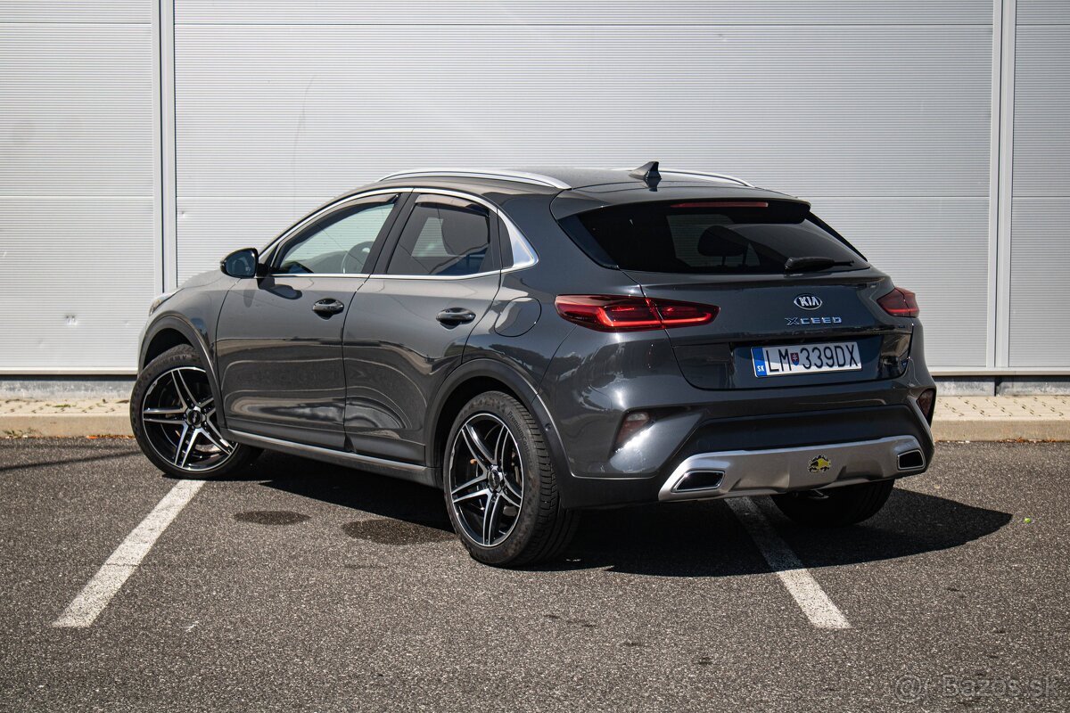 Kia XCeed 1.5 T-GDi Platinum A/T - 4