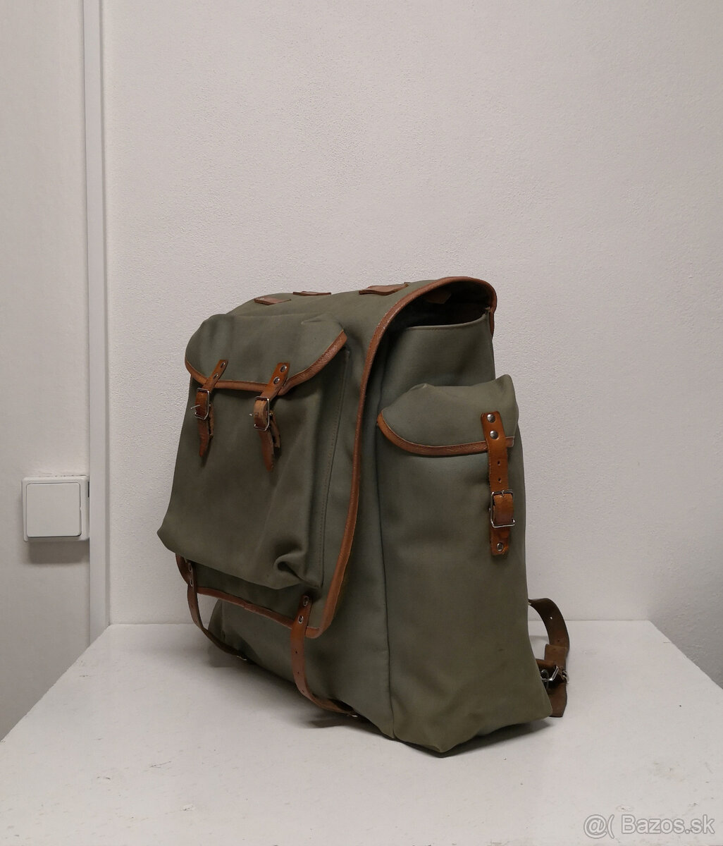 Starý vojenský batoh - 4