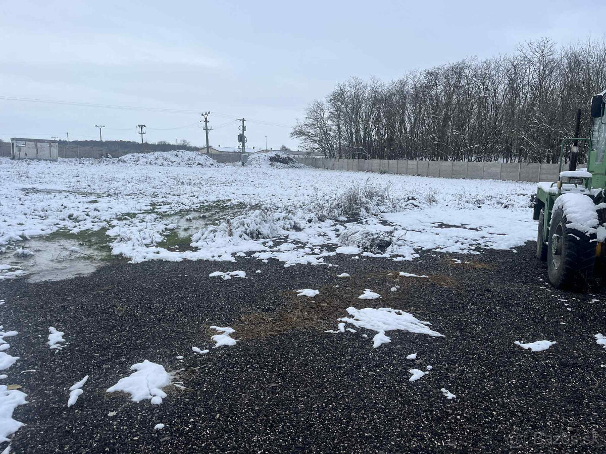 Pozemok na prenájom - 4