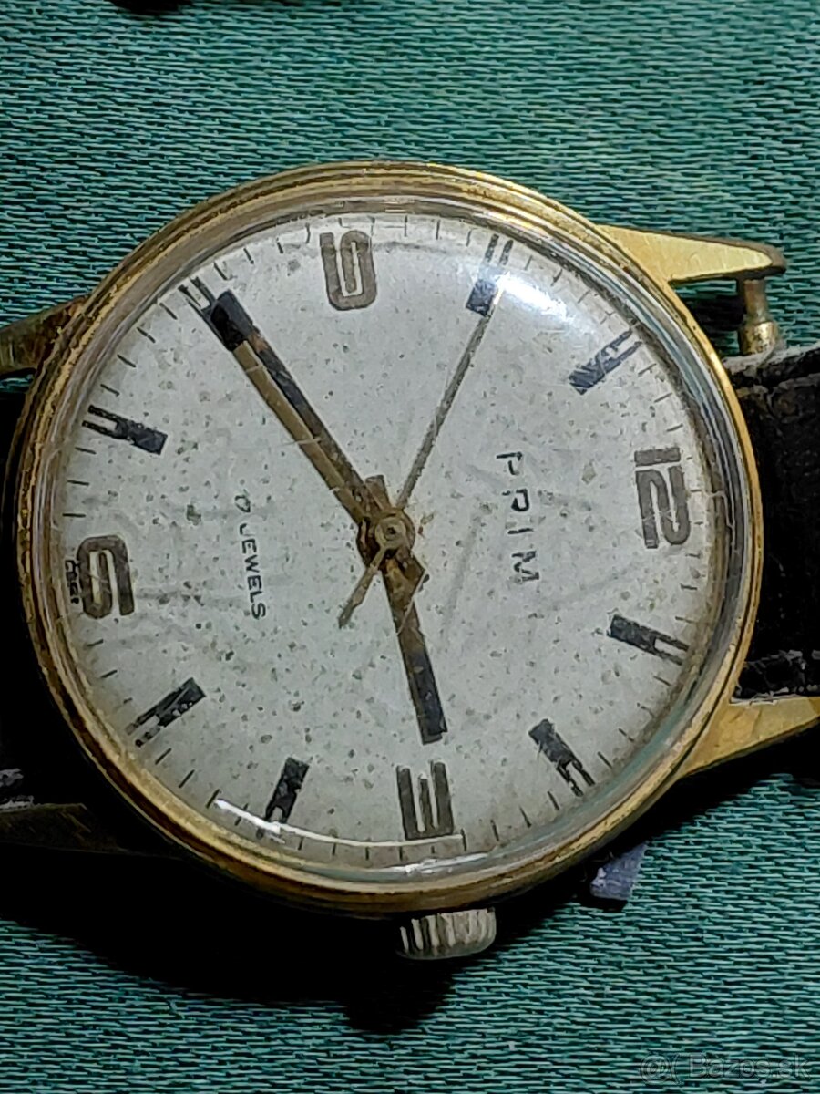 4 x HODINKY NA OPRAVU - 4