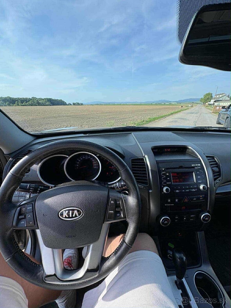 Kia sorento 2009 - 4
