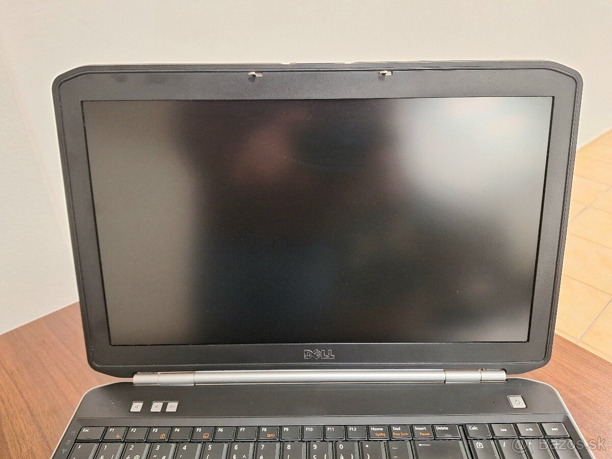 Dell Latitude E5520 - 4