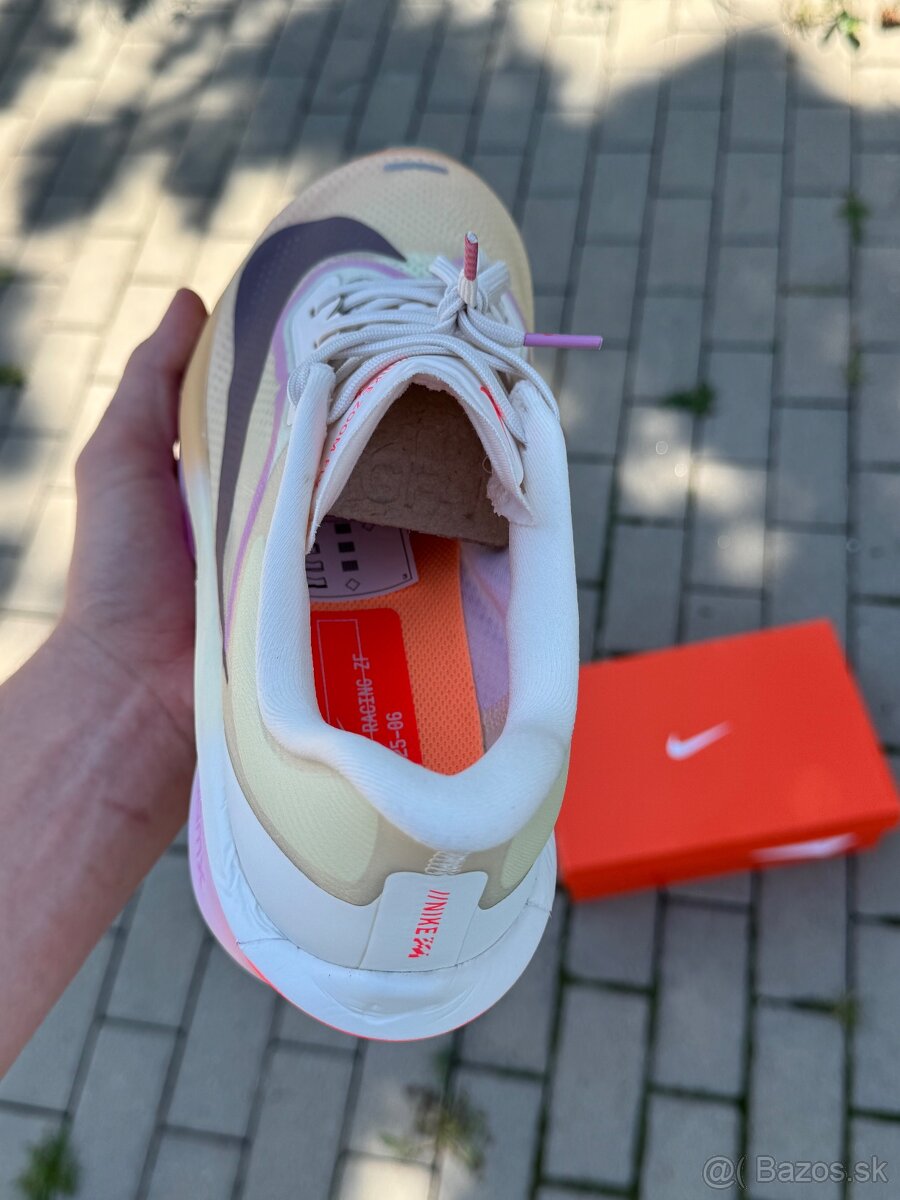 Nike Zoom Fly 6 - 4