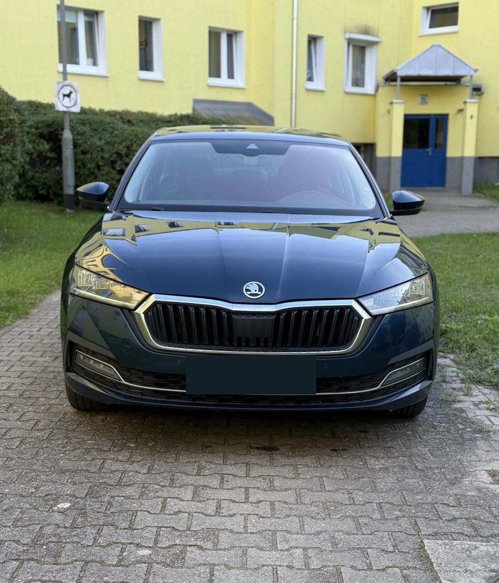 Skoda Octavia 2.0 TDI Style DSG - 4