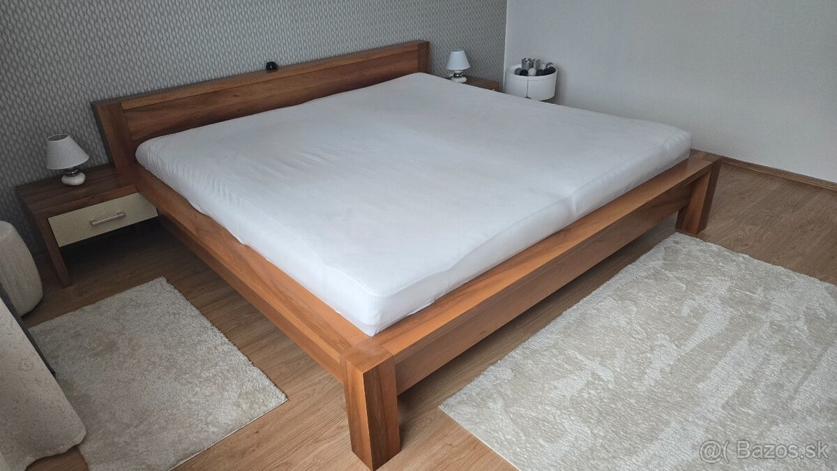Manželská posteľ s komodami - 4