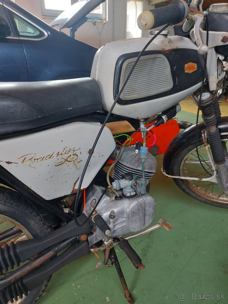 Jawa 90 - 4