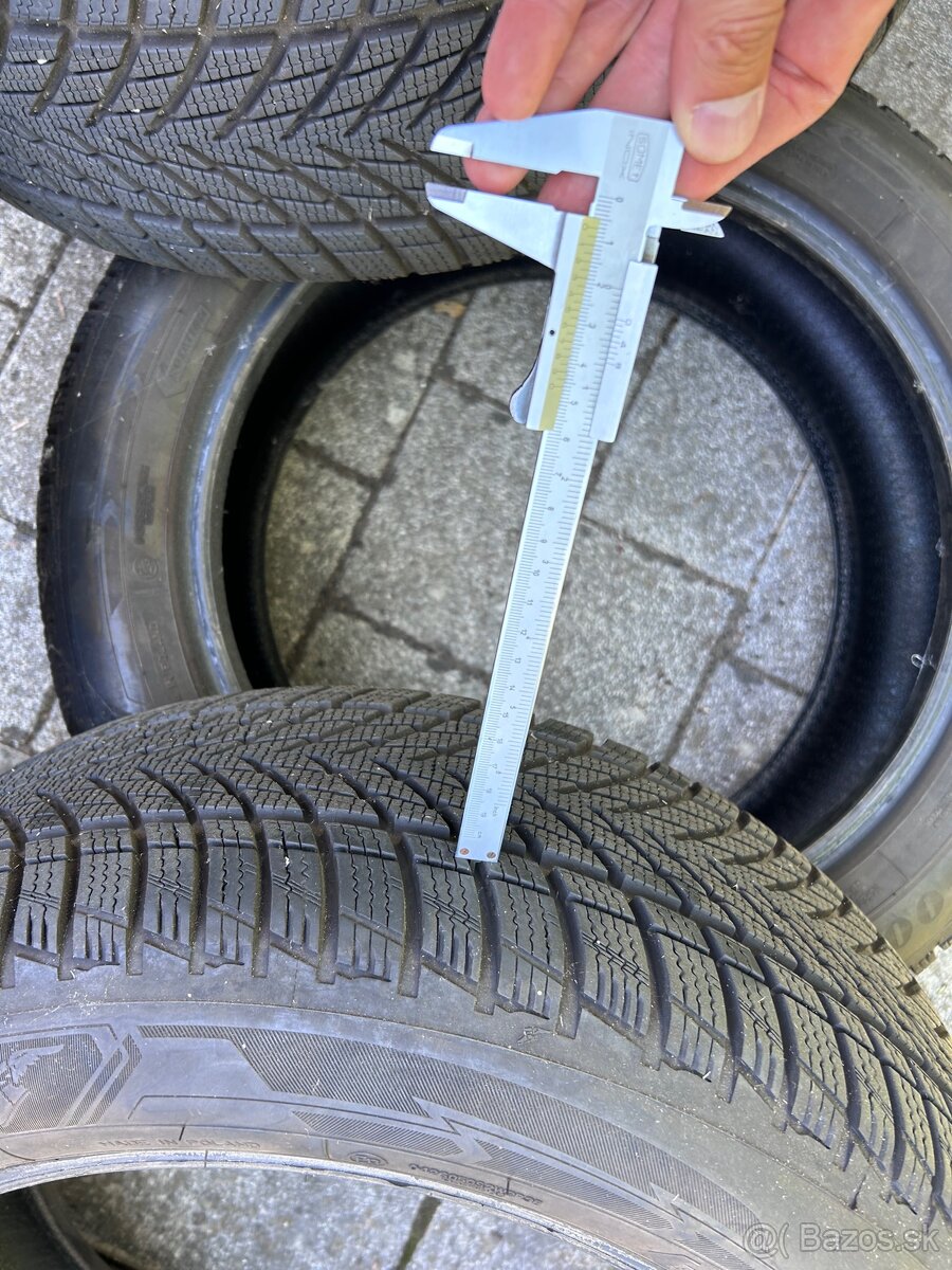 Goodyear UltraGrip performance 3 215/55 r17 98V - 4