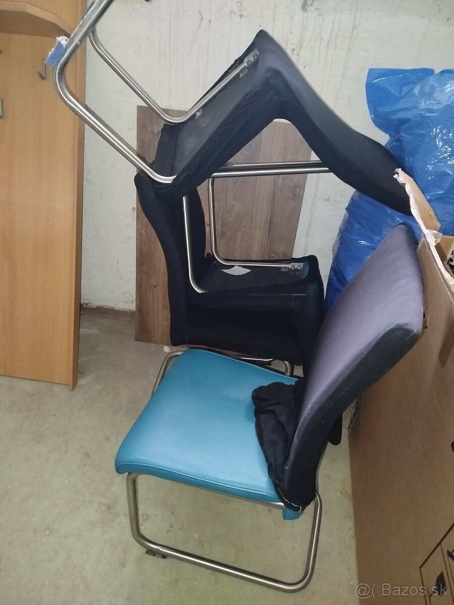 Predám 4 stoličky - 4