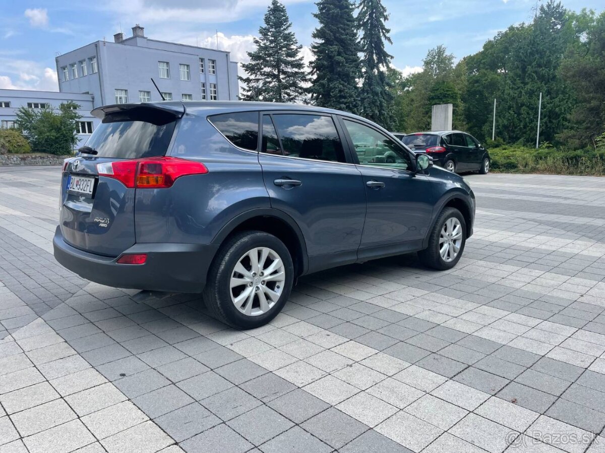 Toyota RAV4 2.2 l D-4D Premium - 4