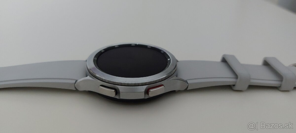 Samsung Galaxy Watch 4 classic - 4