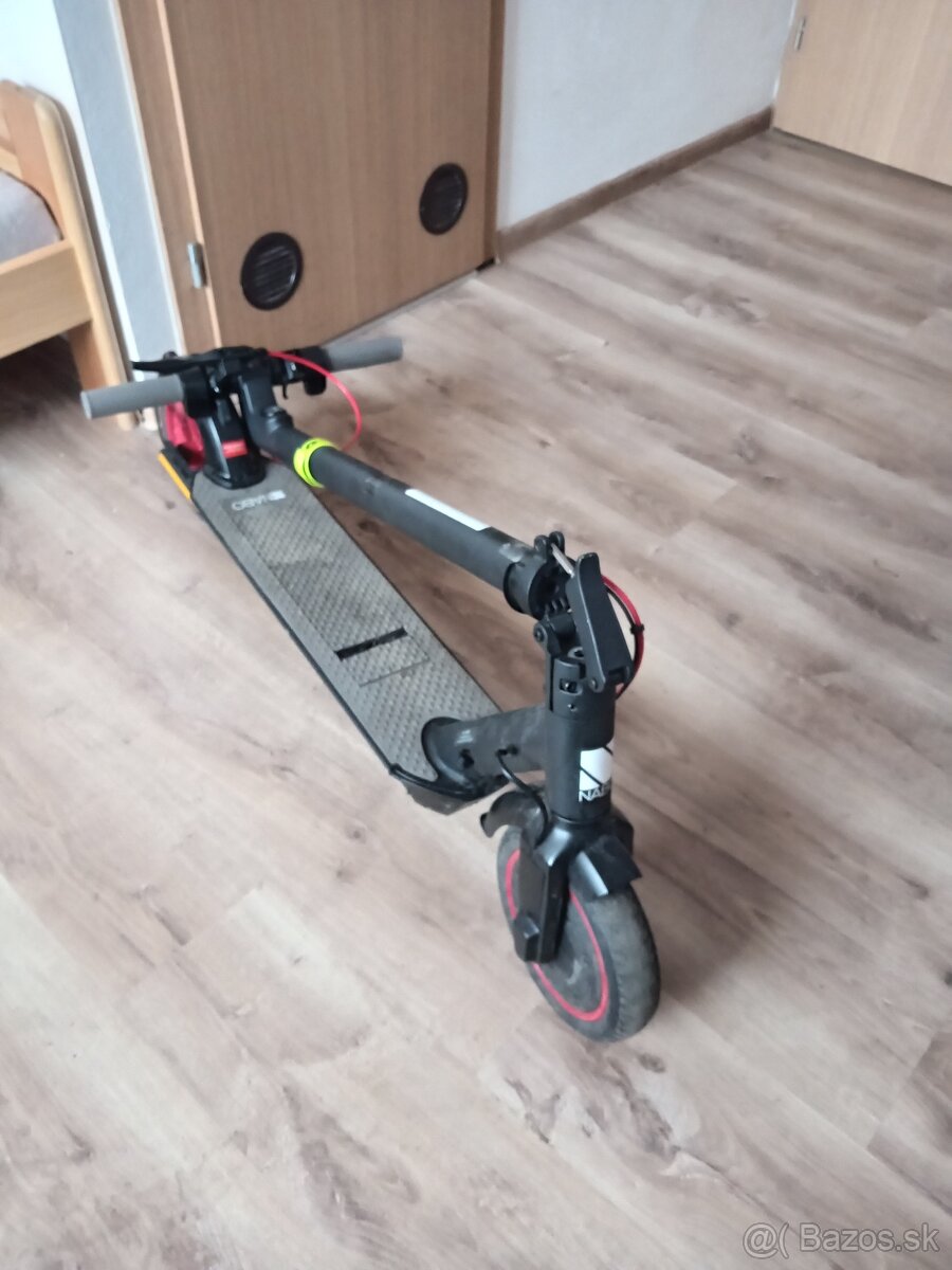 Elektronická kolobežka Nabo ESF3500 - 4