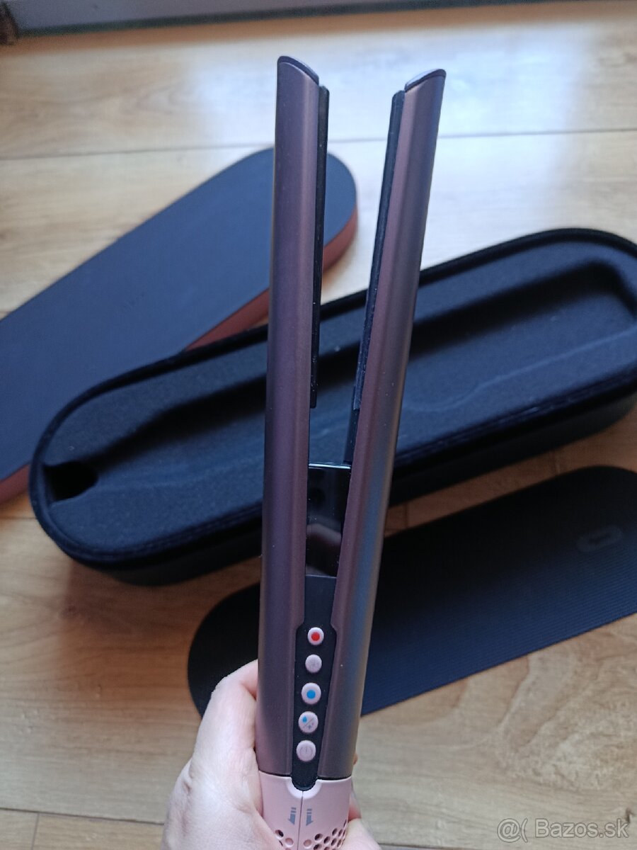 Zehlička na vlasy Dyson Airstrait - 4