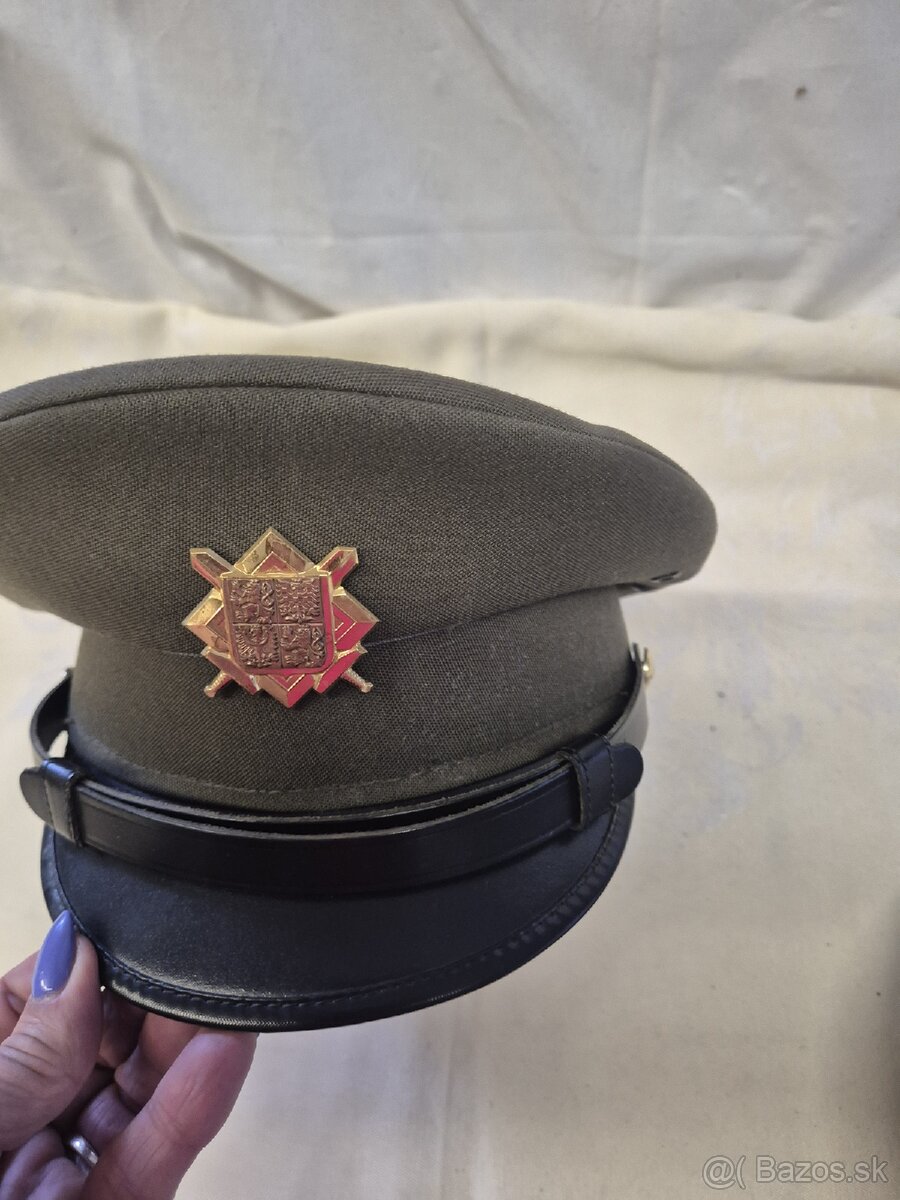 Predam vojenske capice a flase - 4