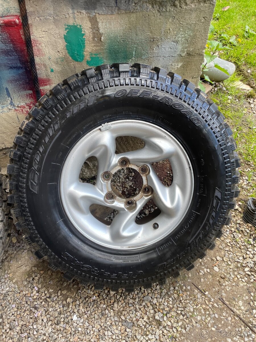hlinikova sada 6x139.7 R15