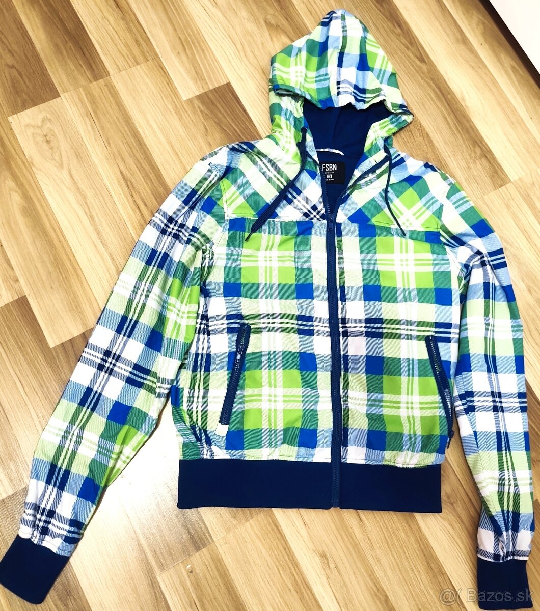 PRECHODNÁ BUNDA S KAPUCŇOU č. XS - 4