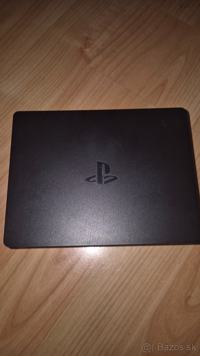 Ps4 VR + hra Creed - 4