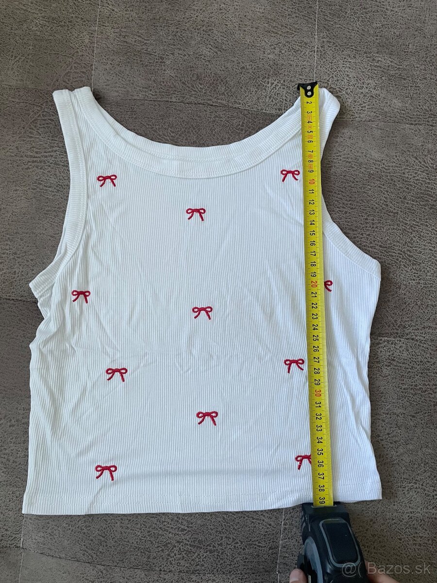 Crop top - biely s mašličkami - 4