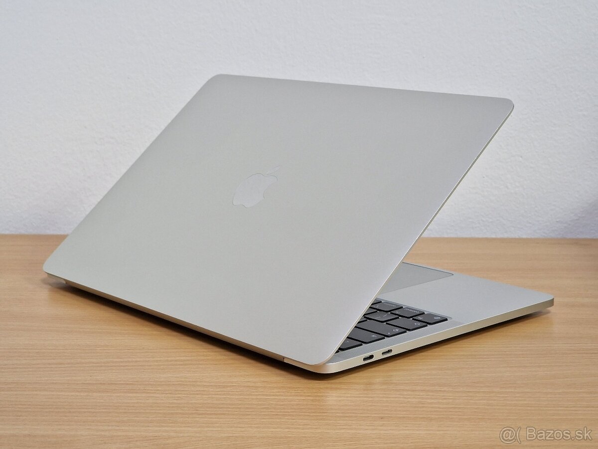 Apple MacBook Pro 13" (2020) – SK, M1, 8 GB RAM, 512 GB SSD - 4