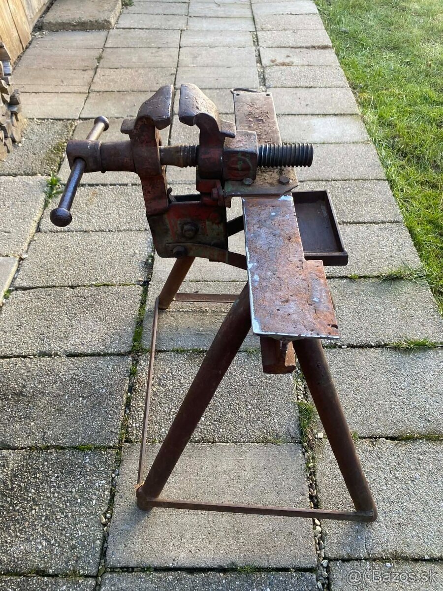 Kováčsky zverák - 4