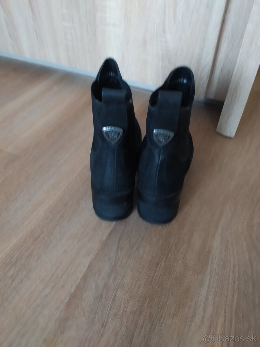 Dámske čierne topánky. - 4