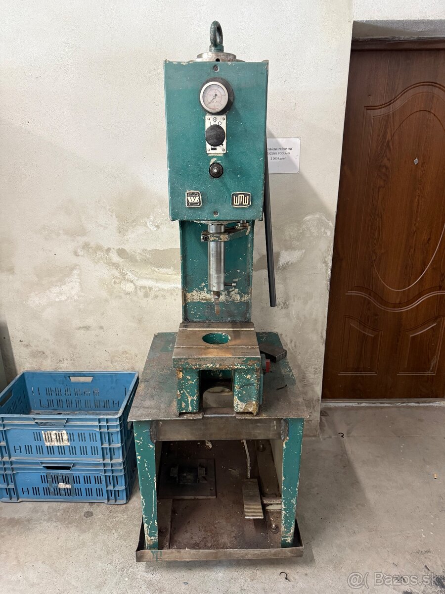 Hydraulický lis PYTE 3.15 - 4