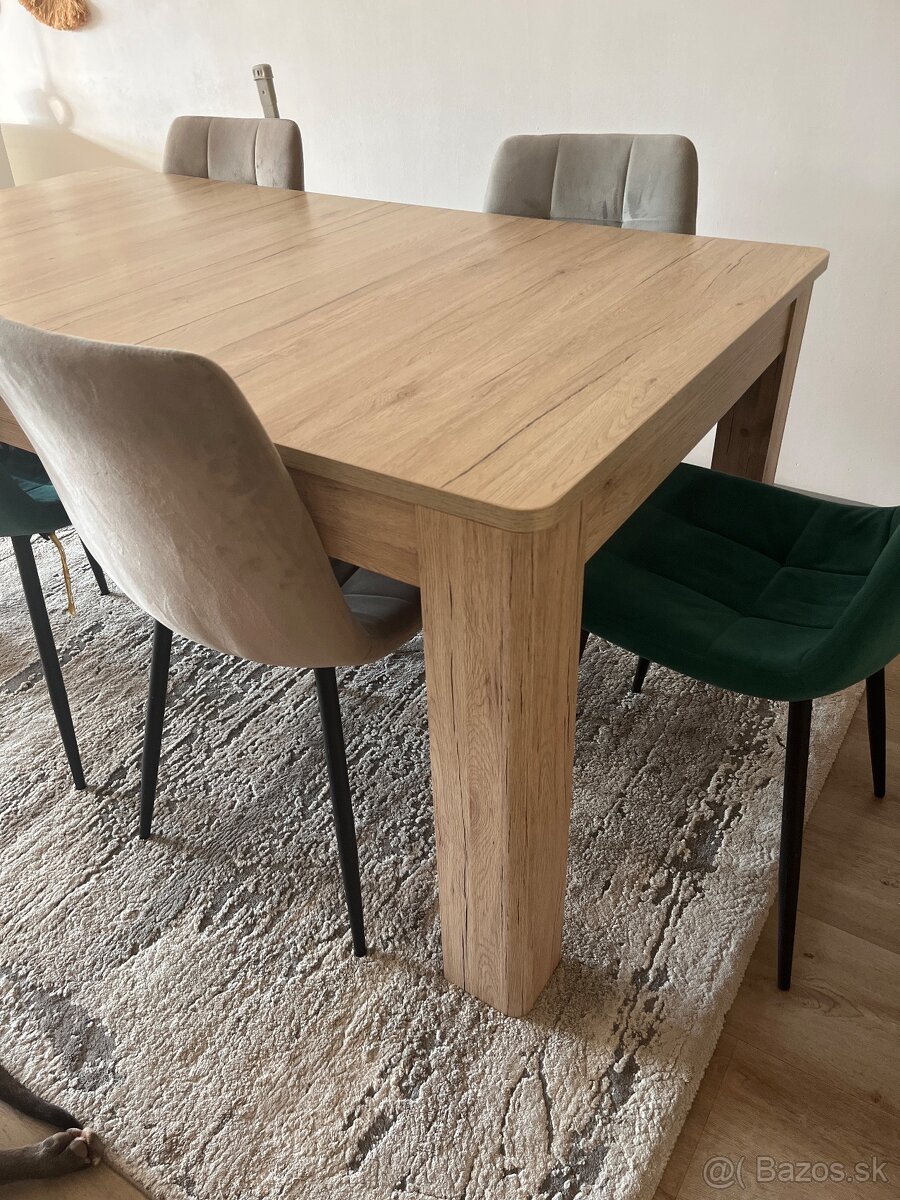 Jedálenský stôl - 4