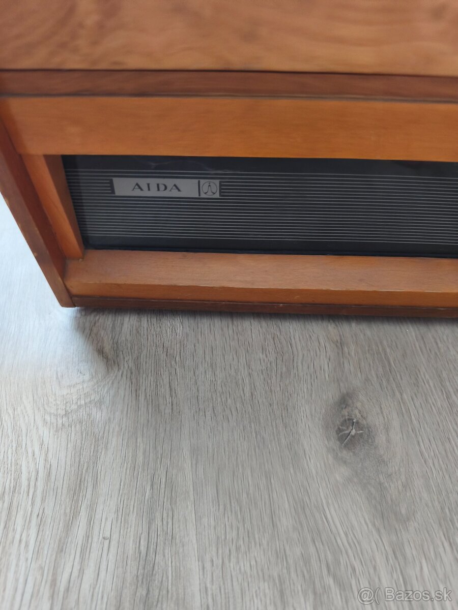 Gramoradio tesla aida - 4