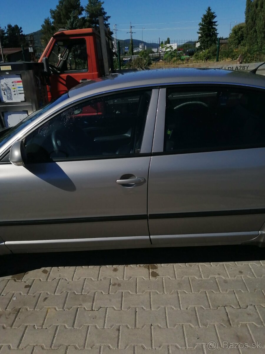 Škoda Superb 1,9 TDI 77 KW - 4