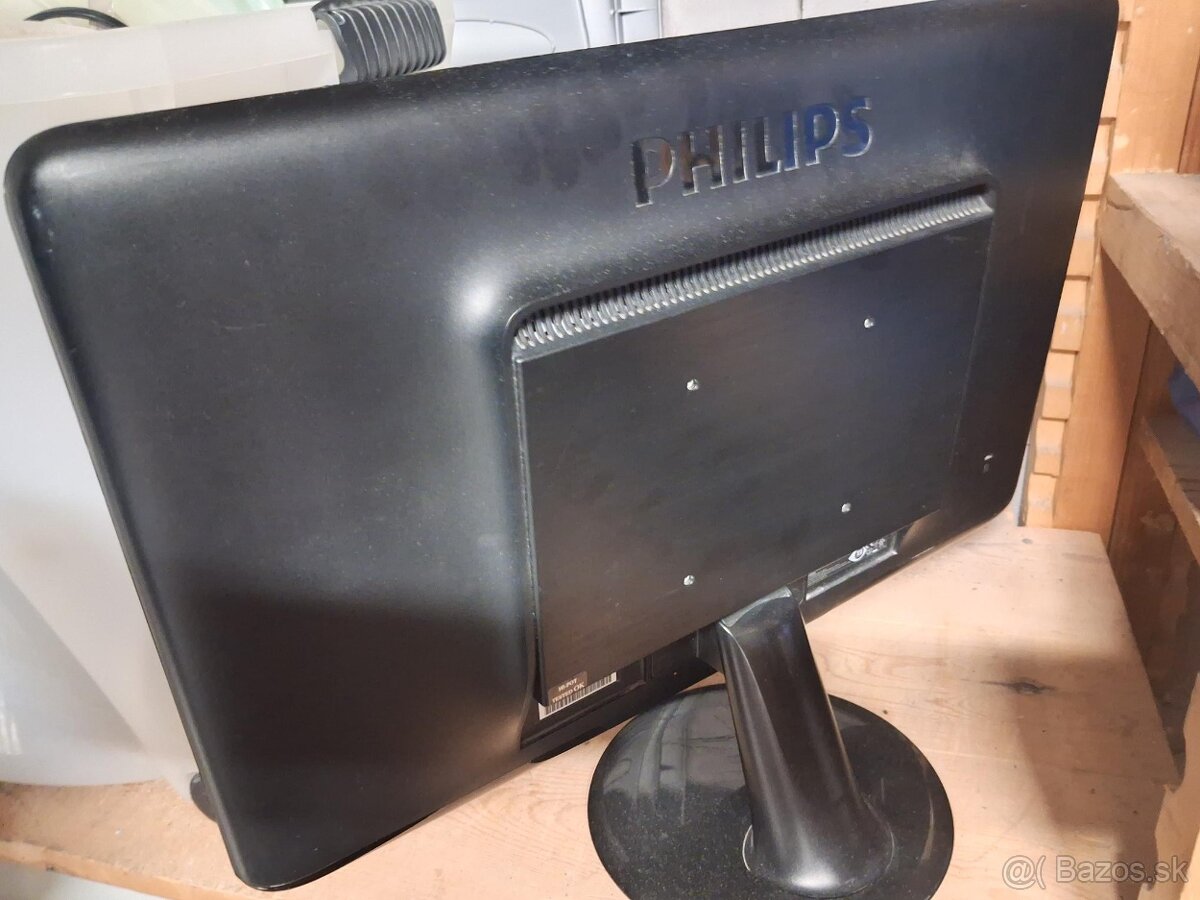 Samsung + Philips monitor - 4