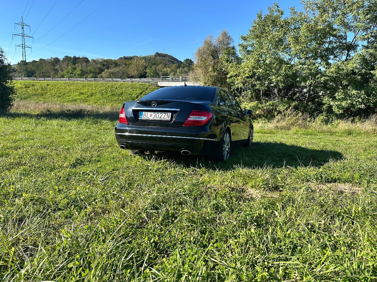 Mercedes Benz 300 CDI 4 Matic - 4
