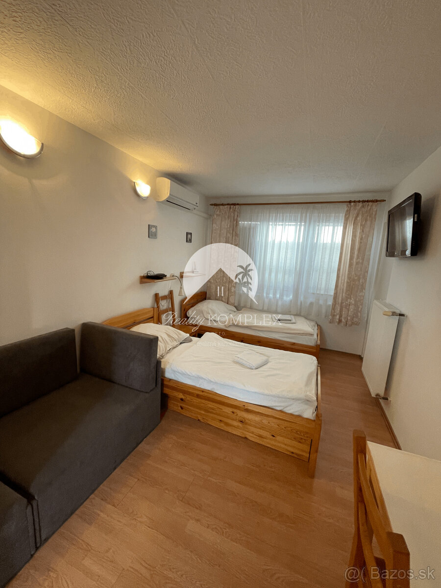 Reality KOMPLEX s.r.o. Vám ponúka apartmánový dom vo Veľkom - 4