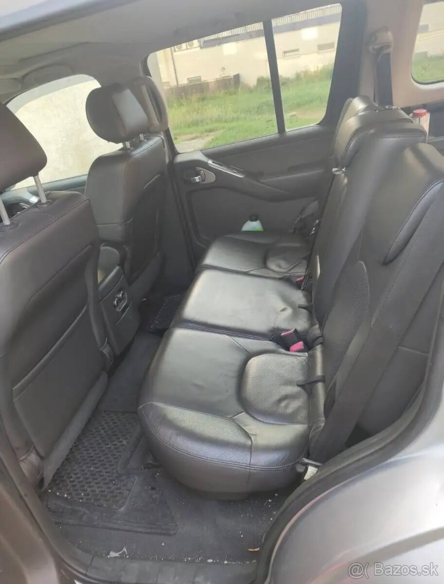 Nissan Pathfinder R51 128kW r.2006 - 4