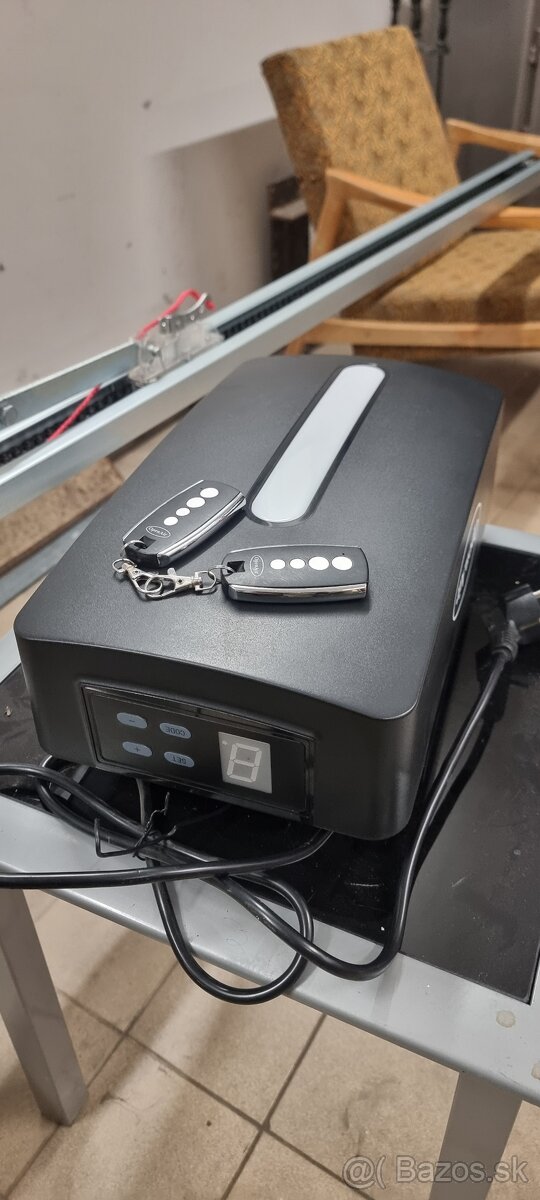 Motor garazovej brany - 4