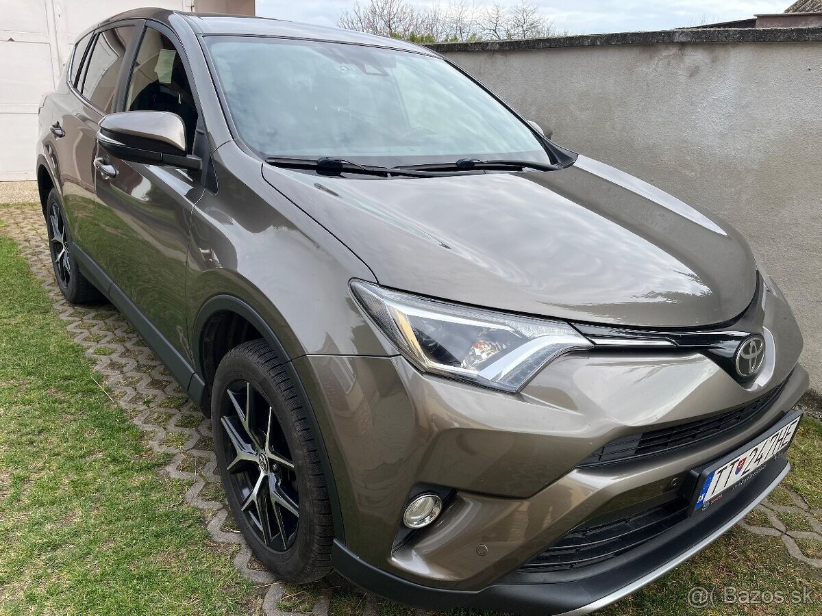 Toyota RAV4 - 4