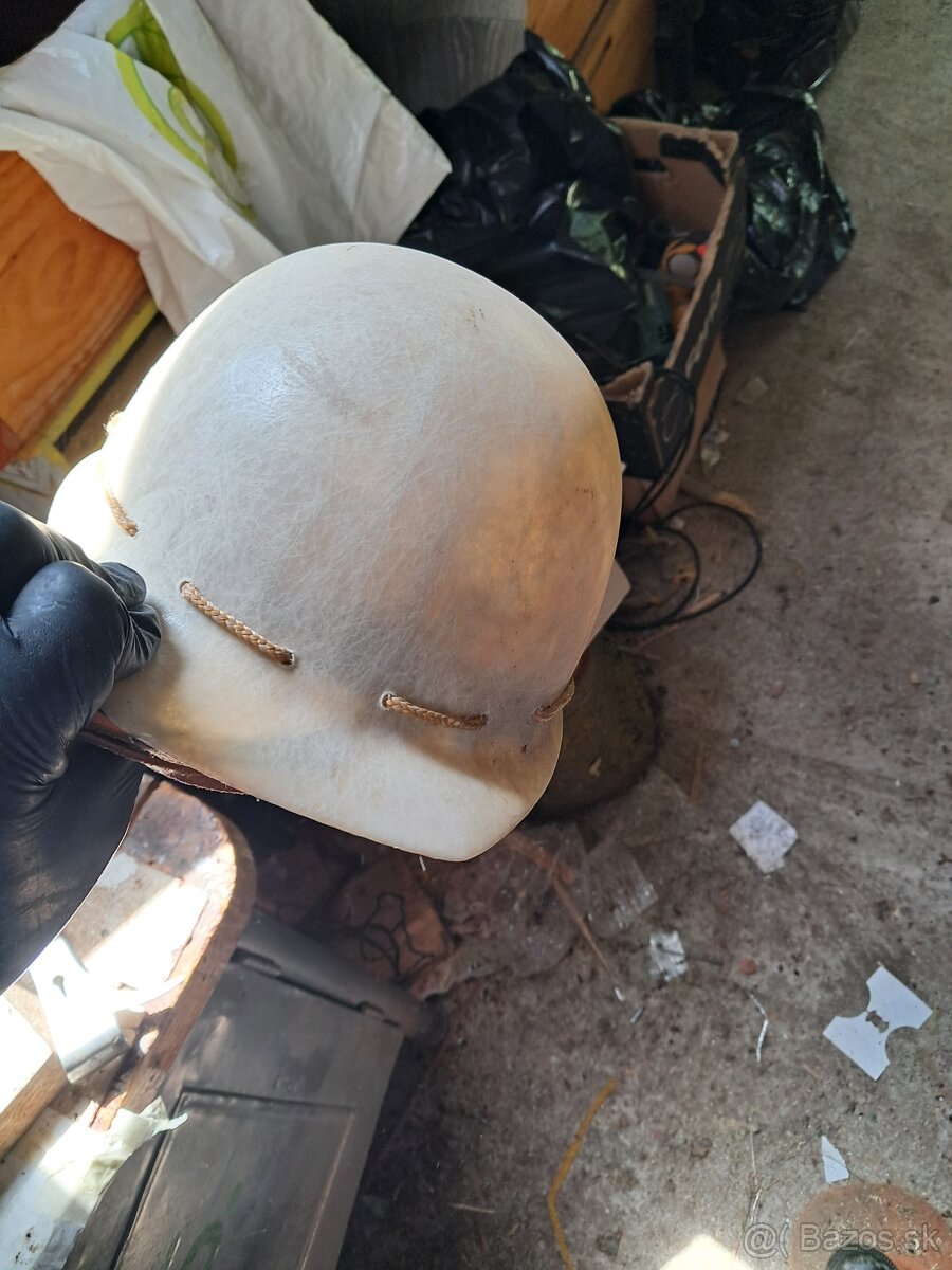 Banícka prilba - 4