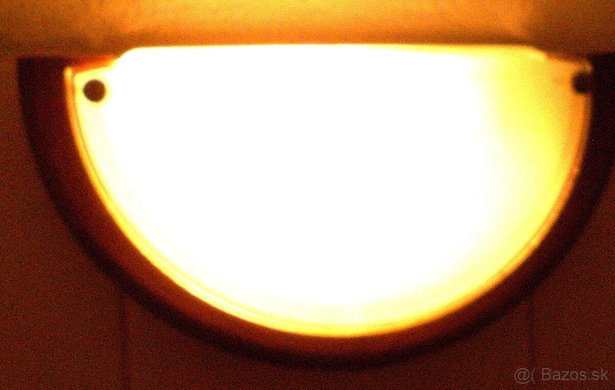 Predám lampu s dreveným dekorom - 4