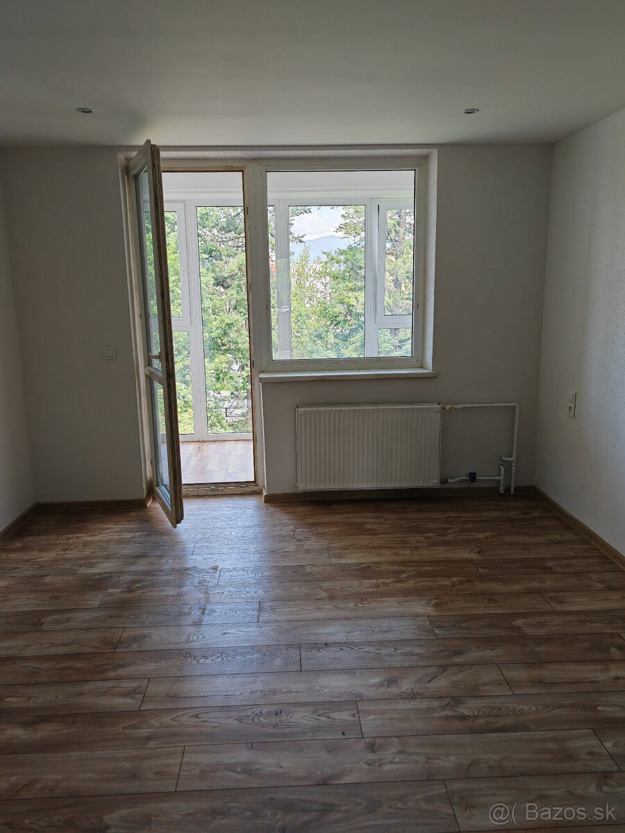 REZERVOVANÝ - 3 izbový byt v Liptovskom Hrádku - 4