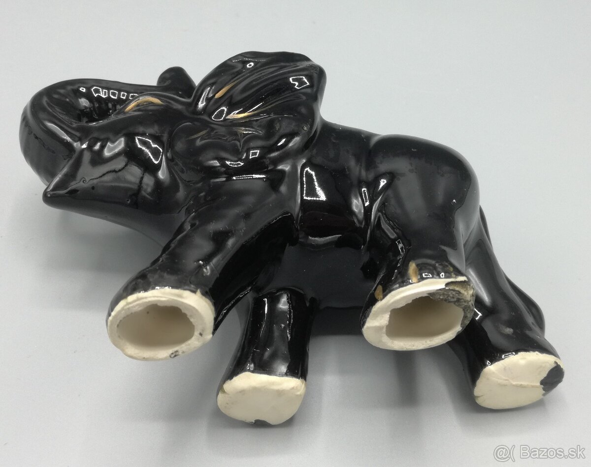 Pozdišovce, čierny slon, keramika - 4